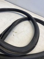 Volkswagen Jetta VI Rear door rubber seal (on body) 5C6867913