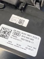 Audi A3 8Y Lampy tylne / Komplet 8Y0945070