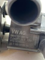 Audi A4 S4 B9 8W Pompe à eau de liquide de refroidissement 06H121601N