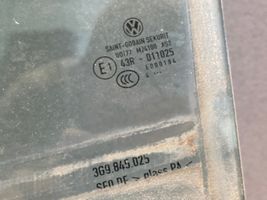 Volkswagen PASSAT B8 Rear door window glass 3G9845025