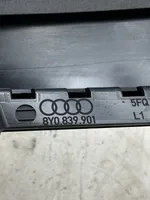 Audi A3 8Y Listwa / Uszczelka szyby drzwi tylnych 8Y0839901