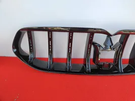 Maserati Grecale Maskownica / Grill / Atrapa górna chłodnicy 670170829