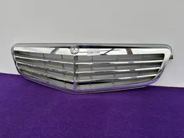 Mercedes-Benz C W204 Grille de calandre avant A2048800323