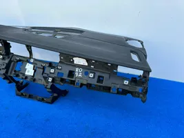 Audi Q8 Panelė 9774248