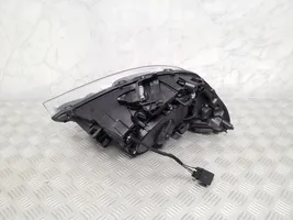 Volvo V60 Lampa przednia 31420673