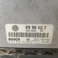 Volkswagen Touareg I Calculateur moteur ECU 070906016D