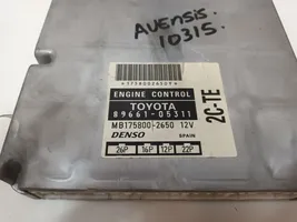 Toyota Avensis T220 Moottorin ohjainlaite/moduuli 8966105311