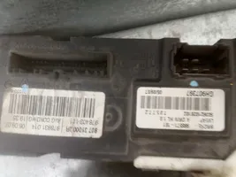 Renault Laguna III Elektryczny podnośnik szyby drzwi przednich 988571102