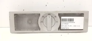 Seat Leon (1P) Rivestimento della console di illuminazione installata sul rivestimento del tetto 6Q0947291A