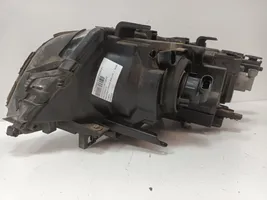 Volkswagen PASSAT B5 Lampa przednia 0301890202