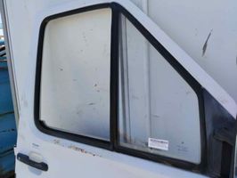 Volkswagen II LT Front triangle window/glass 