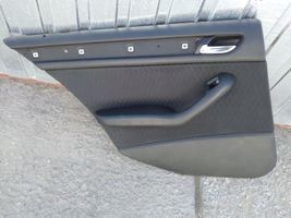 BMW 3 E46 Rivestimento del pannello della portiera posteriore 8213919