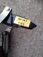 BMW 7 E32 Brake pedal 1981088