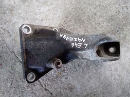 BMW 3 E46 Engine mounting bracket 6753167