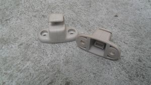 BMW 3 E30 Clip/gancio/supporto per aletta parasole 