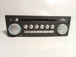 Mitsubishi Colt Panel / Radioodtwarzacz CD/DVD/GPS MR587702HA