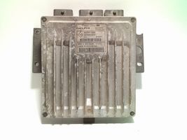 Dacia Logan I Calculateur moteur ECU 8200513058