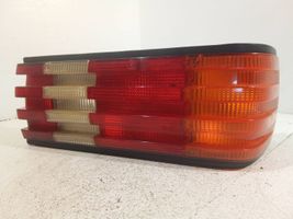 Mercedes-Benz S W126 Lampa tylna 22072