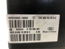 Mercedes-Benz S W220 Keskuslukituksen alipainepumppu 2208000348