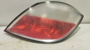 Opel Astra H Listwa pod lampę tylną 159732