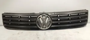 Volkswagen PASSAT B5 Etusäleikkö 3B0853653C