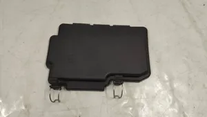 Mercedes-Benz GL X166 Tapa de caja de fusibles A1665400182