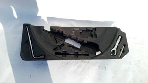 Mercedes-Benz ML W164 Alfombra revestimiento del maletero/compartimiento de carga A1648992514