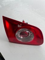 Volkswagen PASSAT B6 Lampy tylnej klapy bagażnika 3C9945093