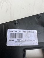 BMW X1 F48 F49 USB-pistokeliitin 9292744