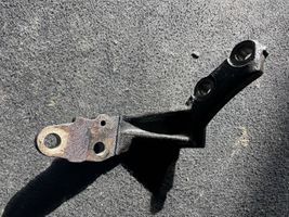 Toyota Corolla Verso AR10 Supporto di montaggio scatola del cambio 3311905010