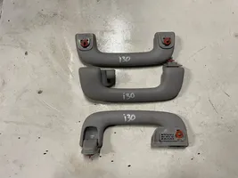 Hyundai i30 Un set di maniglie per il soffitto 