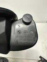 BMW 5 E60 E61 Bouchon, volet de trappe de réservoir à carburant 7183712