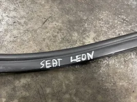 Seat Leon (5F) Uszczelka pokrywy silnika / maski przedniej 