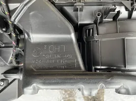 Seat Leon (5F) Sisälämmityksen ilmastoinnin korin kokoonpano 5Q1816005AD
