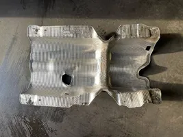 Skoda Superb B8 (3V) Bouclier thermique d'échappement 5Q0825613