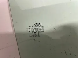 Audi A3 S3 8V Szyba drzwi 