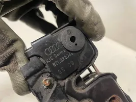 Audi A4 S4 B8 8K Konepellin lukituksen vastakappale 8T0823509