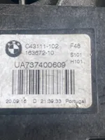 BMW X1 F48 F49 Takaluukun/tavaratilan luukun nostomoottori C43111102