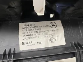 Mercedes-Benz C W204 Rivestimento serratura portellone posteriore/bagagliaio A2047400772