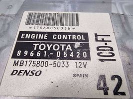 Toyota Avensis T220 Centralina/modulo del motore 8966105420