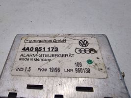 Audi A6 S6 C4 4A Boîtier module alarme 4A0951173