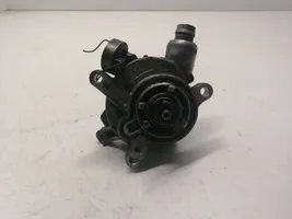 Volvo V50 Pompe à vide 08658230