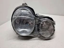 Mercedes-Benz E W210 Lampa przednia A2108204061