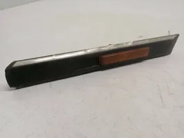 BMW 7 E38 Rivestimento parafango (modanatura) 8165220