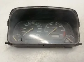 Volkswagen Golf III Speedometer (instrument cluster) 87001262