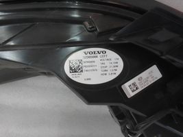 Volvo C40 Luci posteriori 32365666