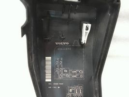 Volvo XC60 Pokrywa skrzynki bezpieczników 30644652