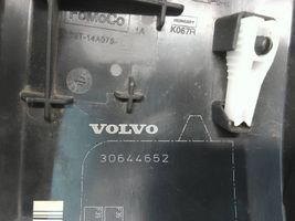 Volvo V40 Cross country Dangtelis saugiklių dėžės 30644652