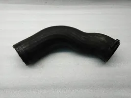 Volvo V40 Manguera/tubo del intercooler 31338543