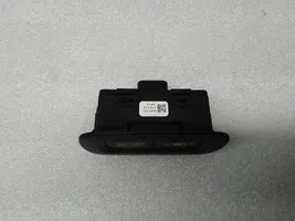 Volvo S90, V90 Tailgate opening switch 31427330